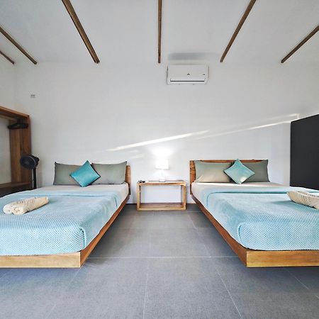 Island World Panglao Hotel Exterior photo