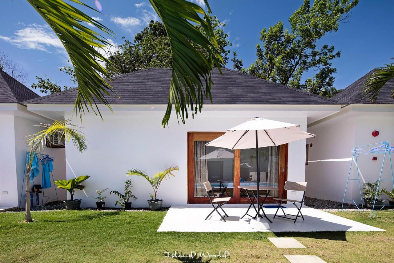 Island World Panglao Hotel Exterior photo