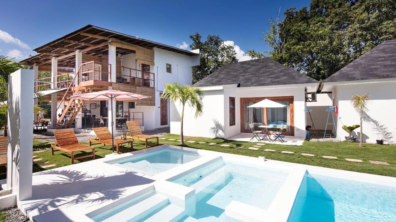 Island World Panglao Hotel Exterior photo